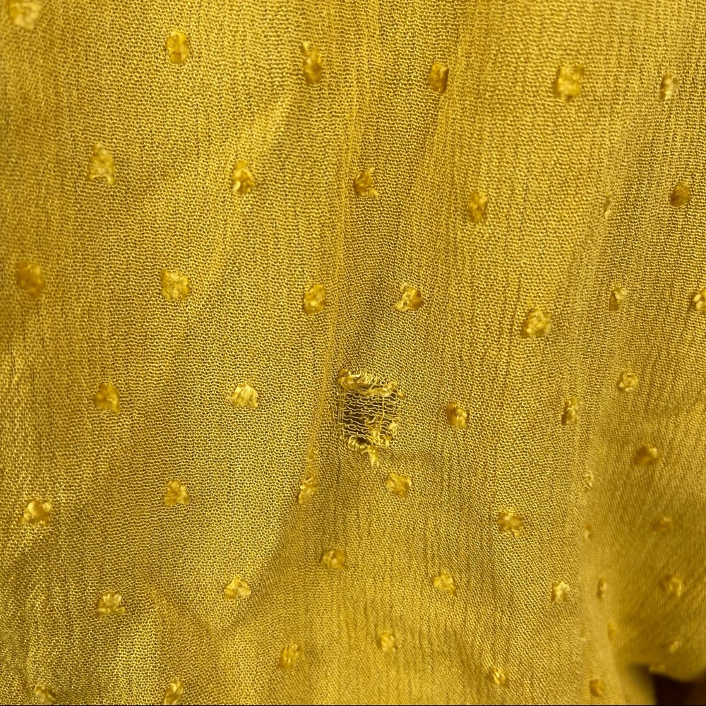 Aqua Women's Cropped Off-The-Shoulder Smocked Bell Sleeve Top Size Small Mustard - Picture 8 of 12
